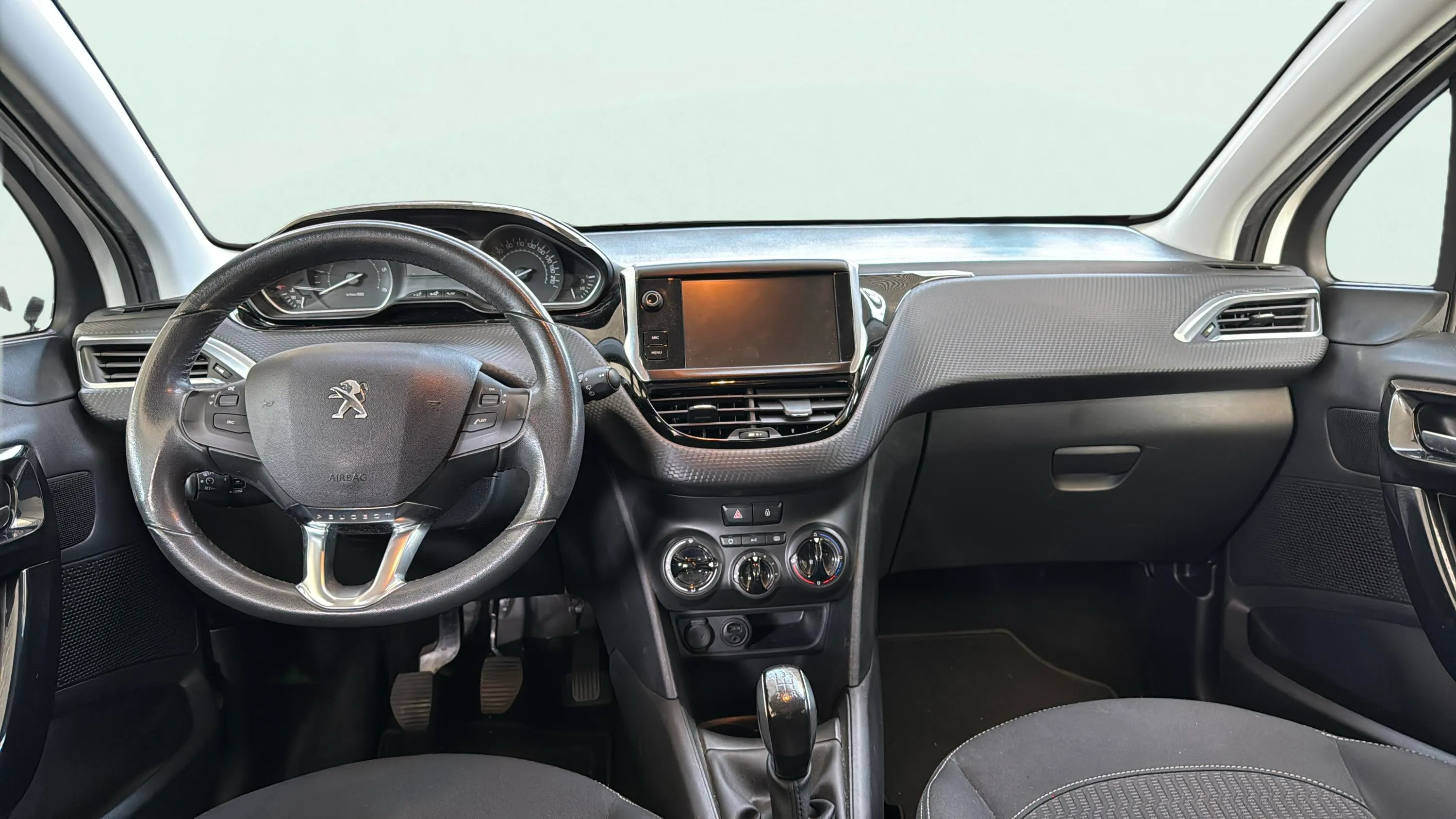 Peugeot 208 Style 1.6 BlueHDi - foto 12