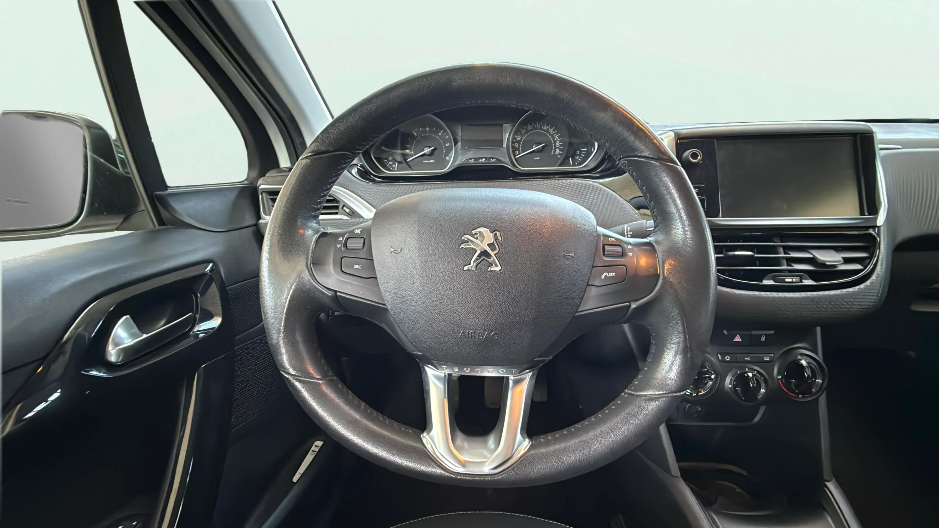 Peugeot 208 Style 1.6 BlueHDi - foto 14