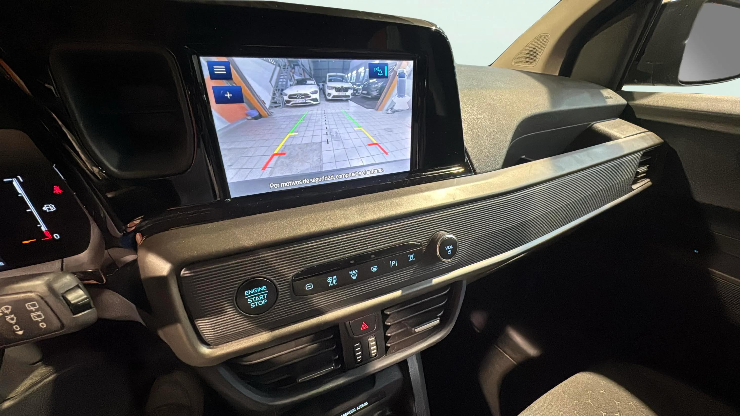 Ford Tourneo Courier 1.0 EcoBoost Active - foto 20
