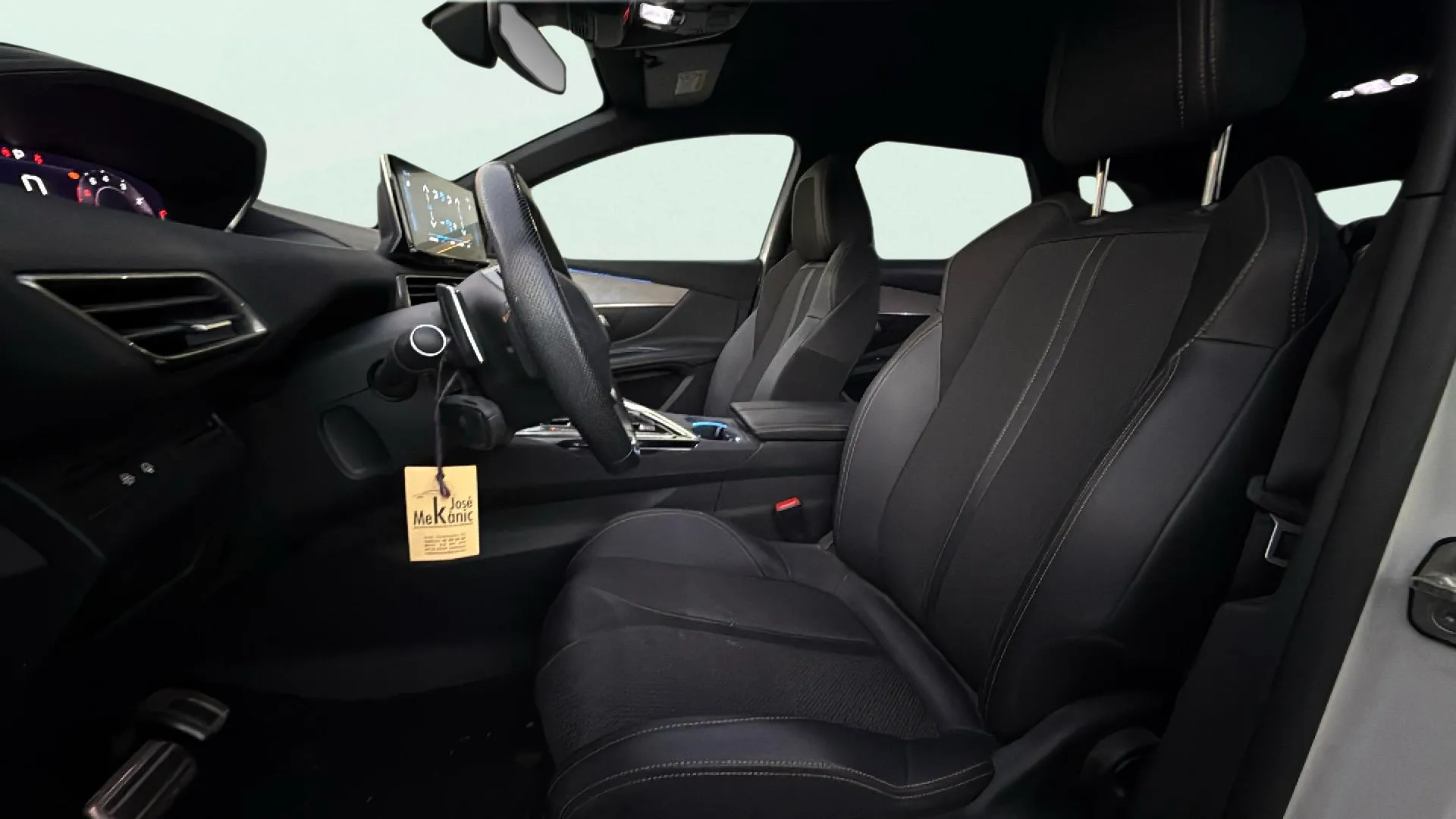 Peugeot 3008 1.2 PureTech GT EAT8 - foto 17