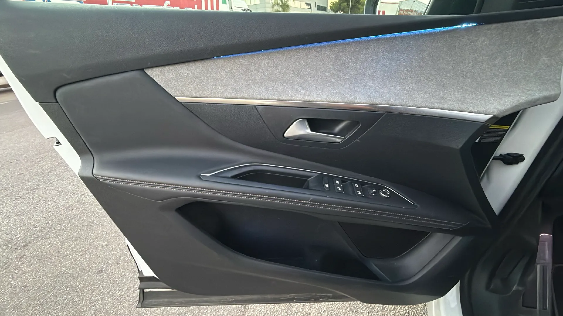Peugeot 3008 1.2 PureTech GT EAT8 - foto 9