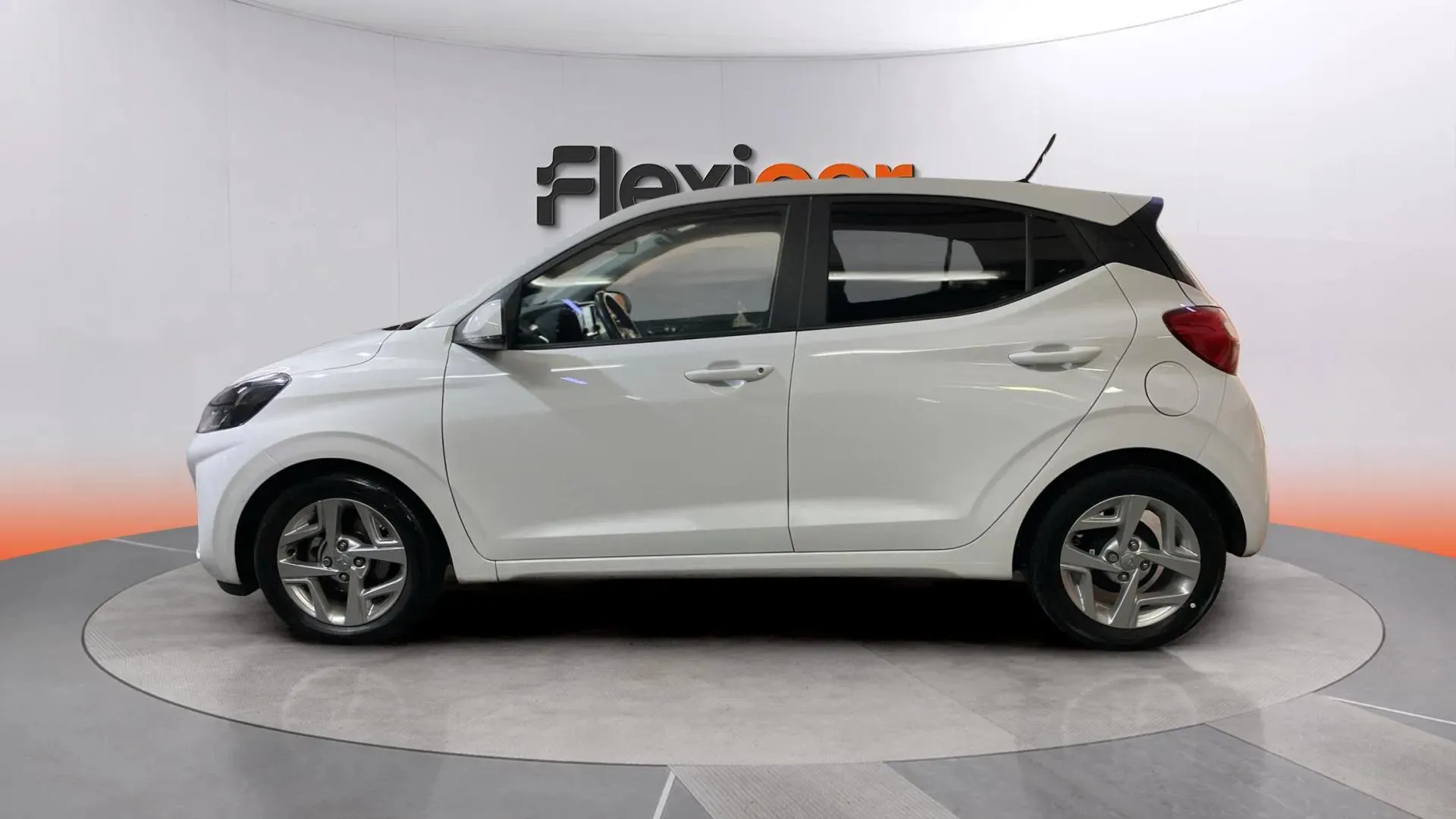 Hyundai i10 1.0 Klass - foto 3