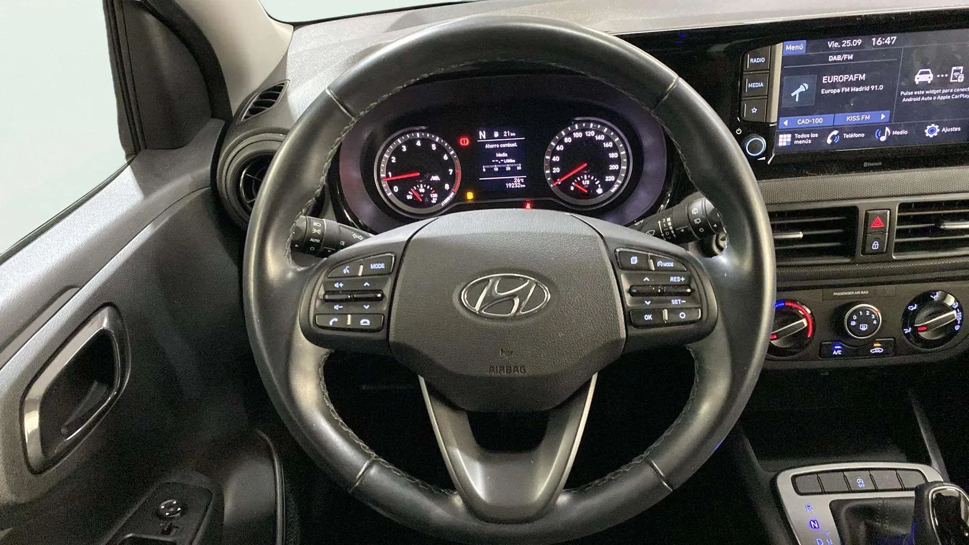 Hyundai i10 1.0 Klass - foto 15
