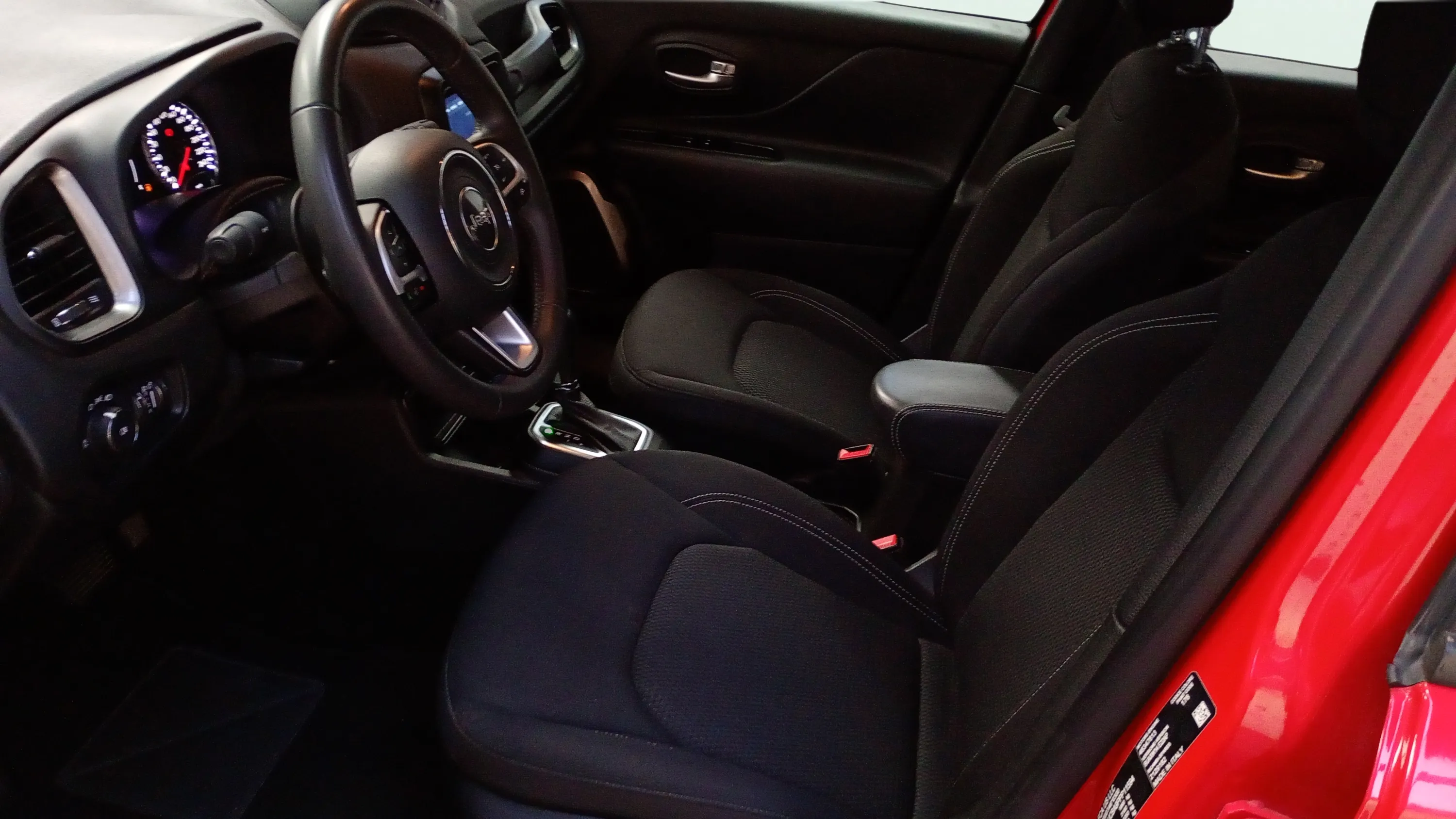 Jeep Renegade eHybrid 1.5 Longitude ATX - foto 17