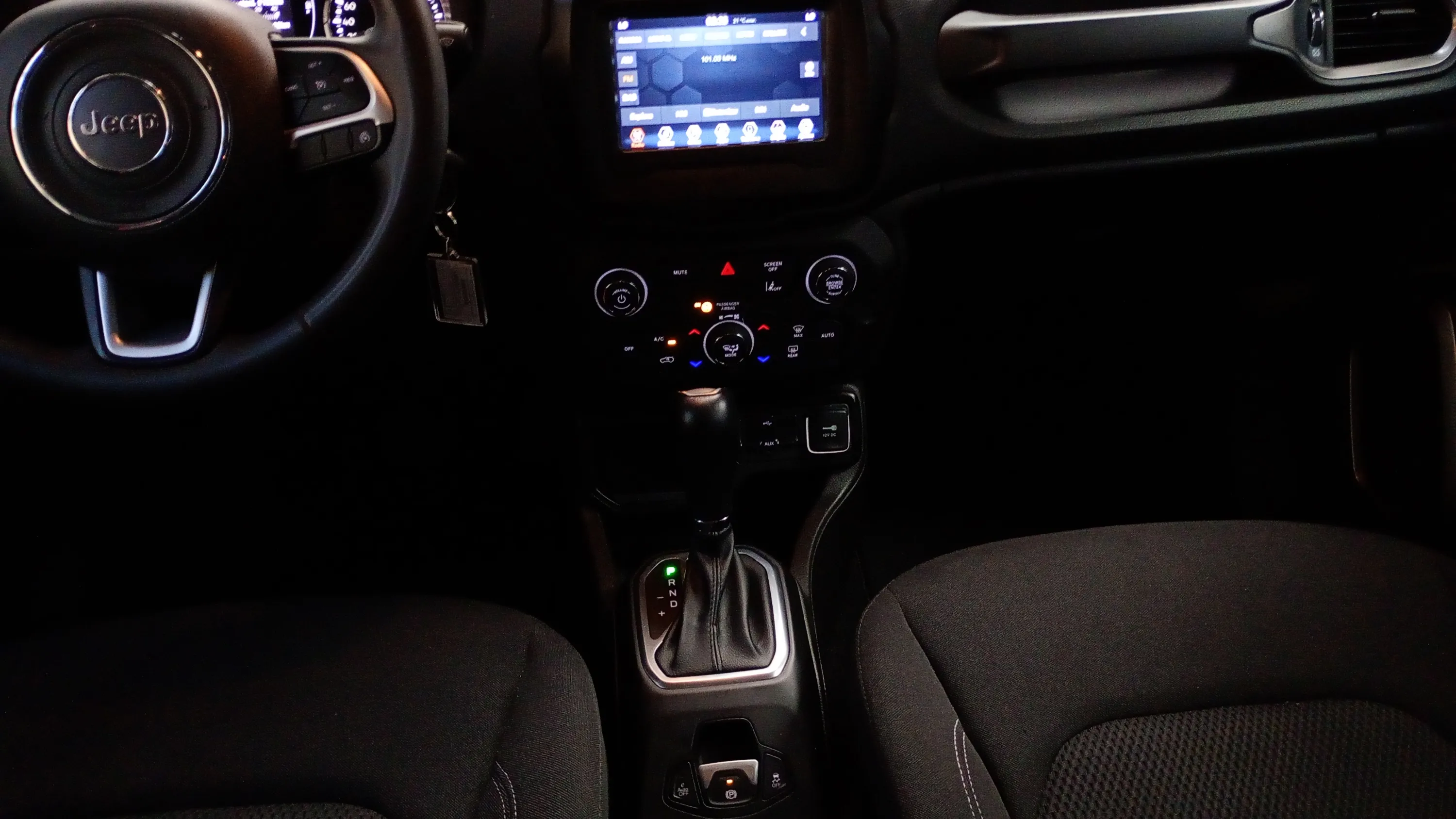 Jeep Renegade eHybrid 1.5 Longitude ATX - foto 11