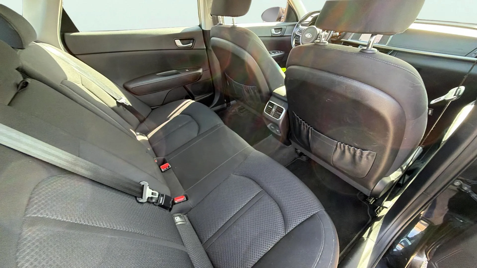 Kia Optima 1.7 CRDi VGT Business DCT Eco-Dynamics - foto 13