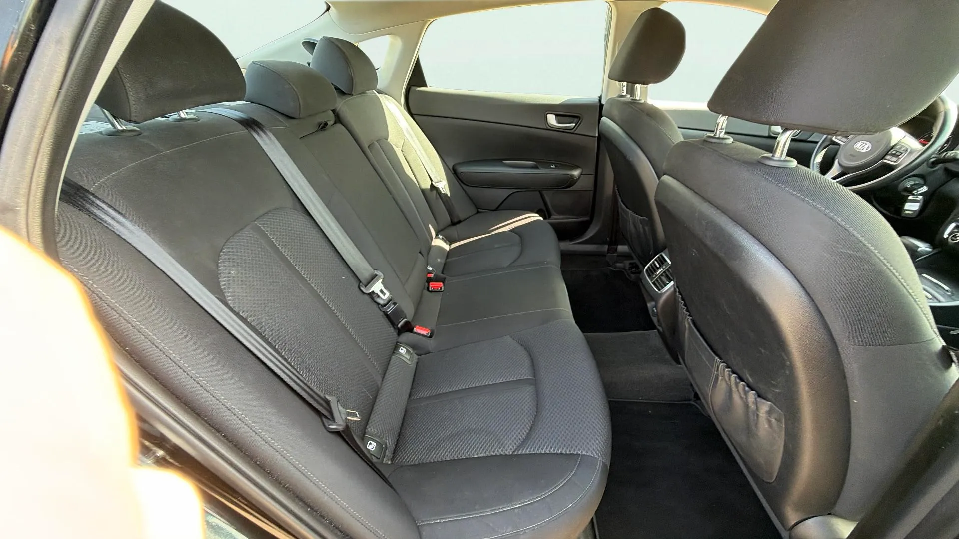 Kia Optima 1.7 CRDi VGT Business DCT Eco-Dynamics - foto 14