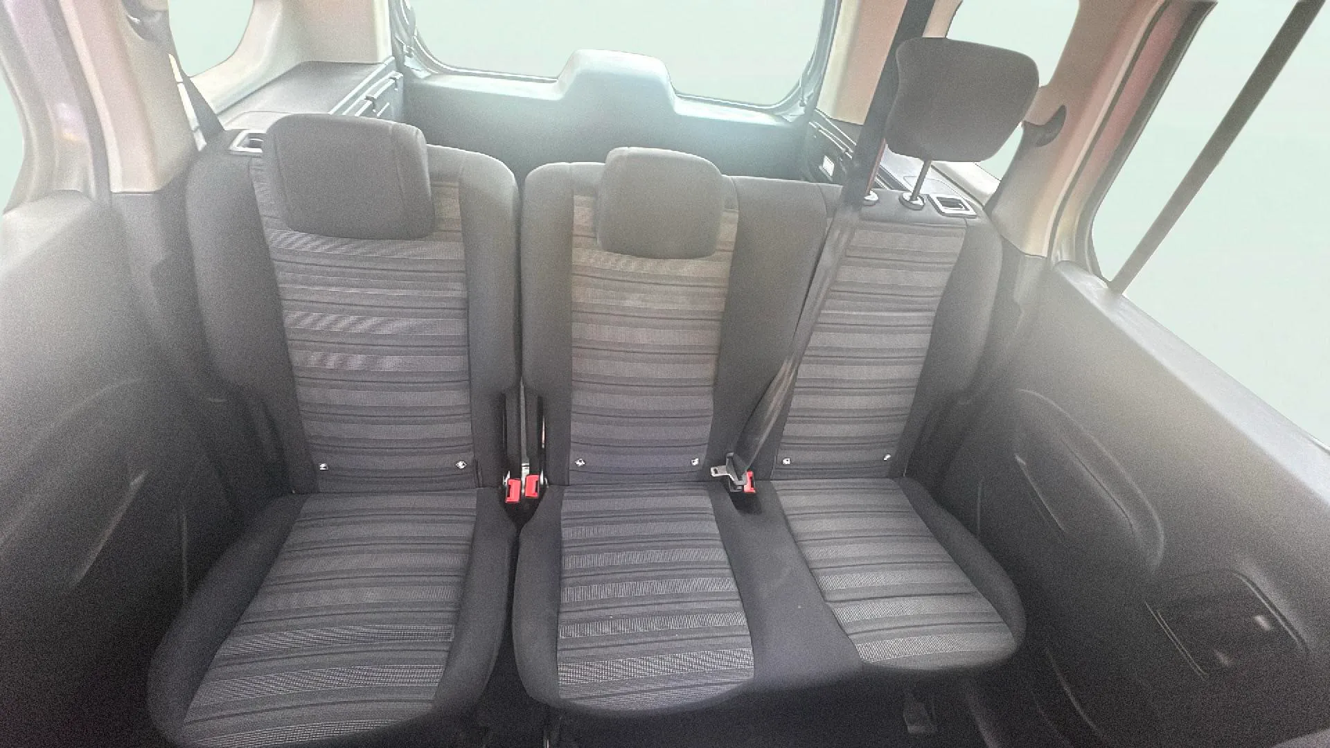 Opel Combo 1.2 T Expression XL - foto 16