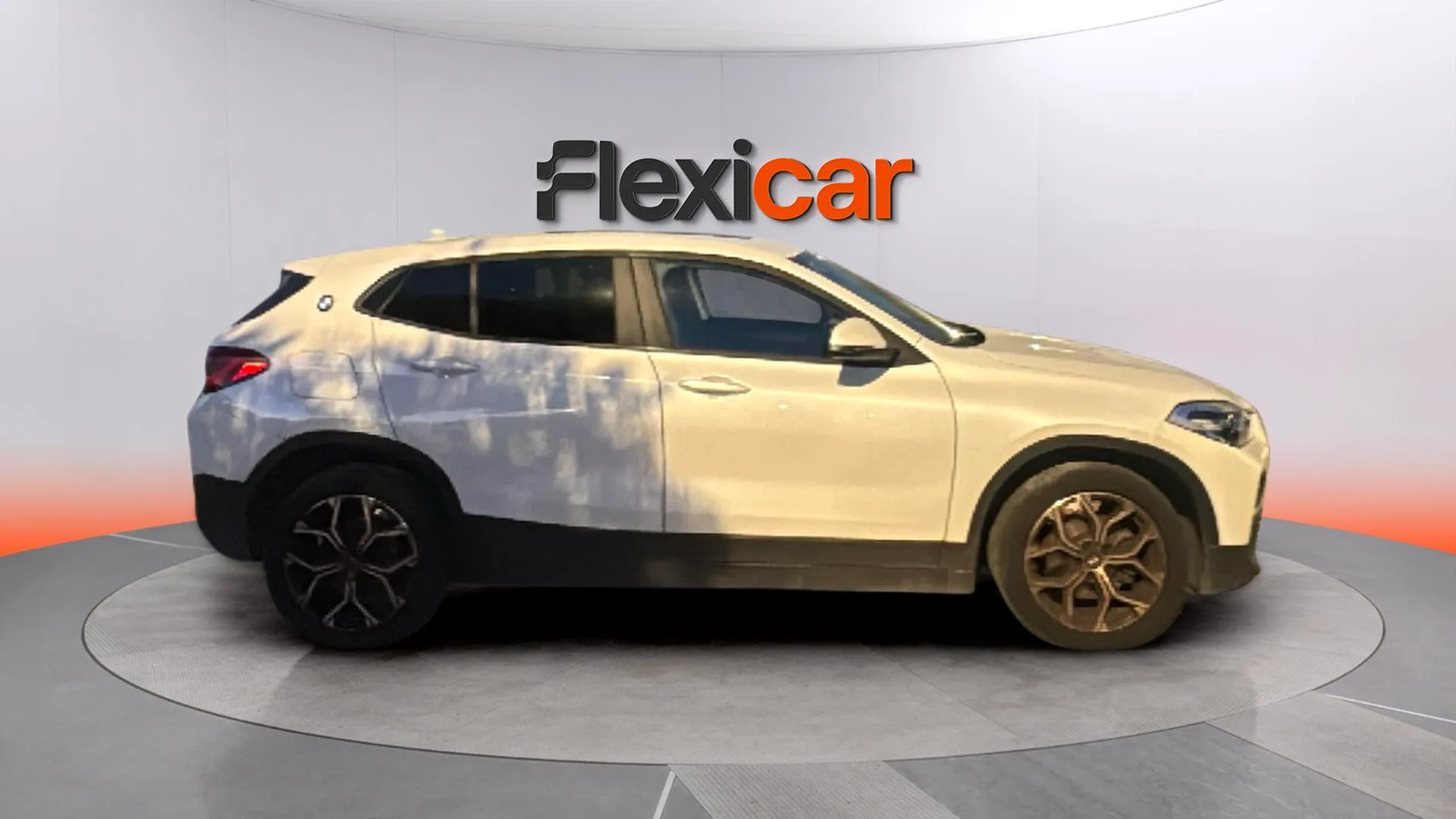 BMW X2 sDrive18i - foto 3