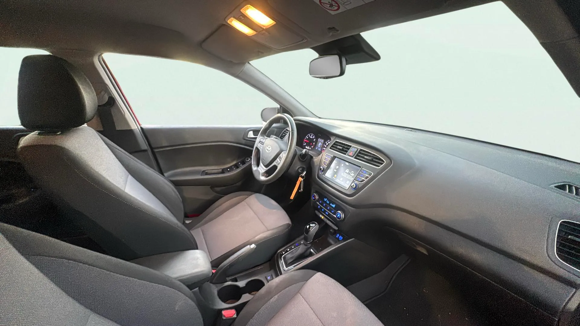 Hyundai i20 1.0 T-GDi Tecno DCT - foto 15