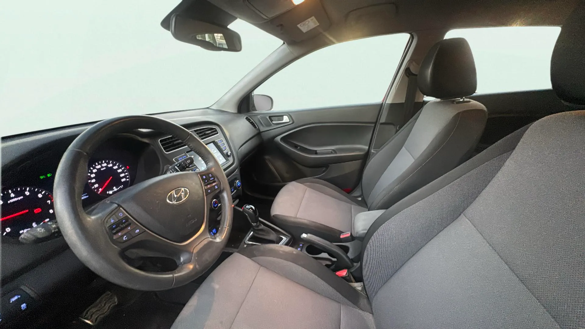 Hyundai i20 1.0 T-GDi Tecno DCT - foto 9