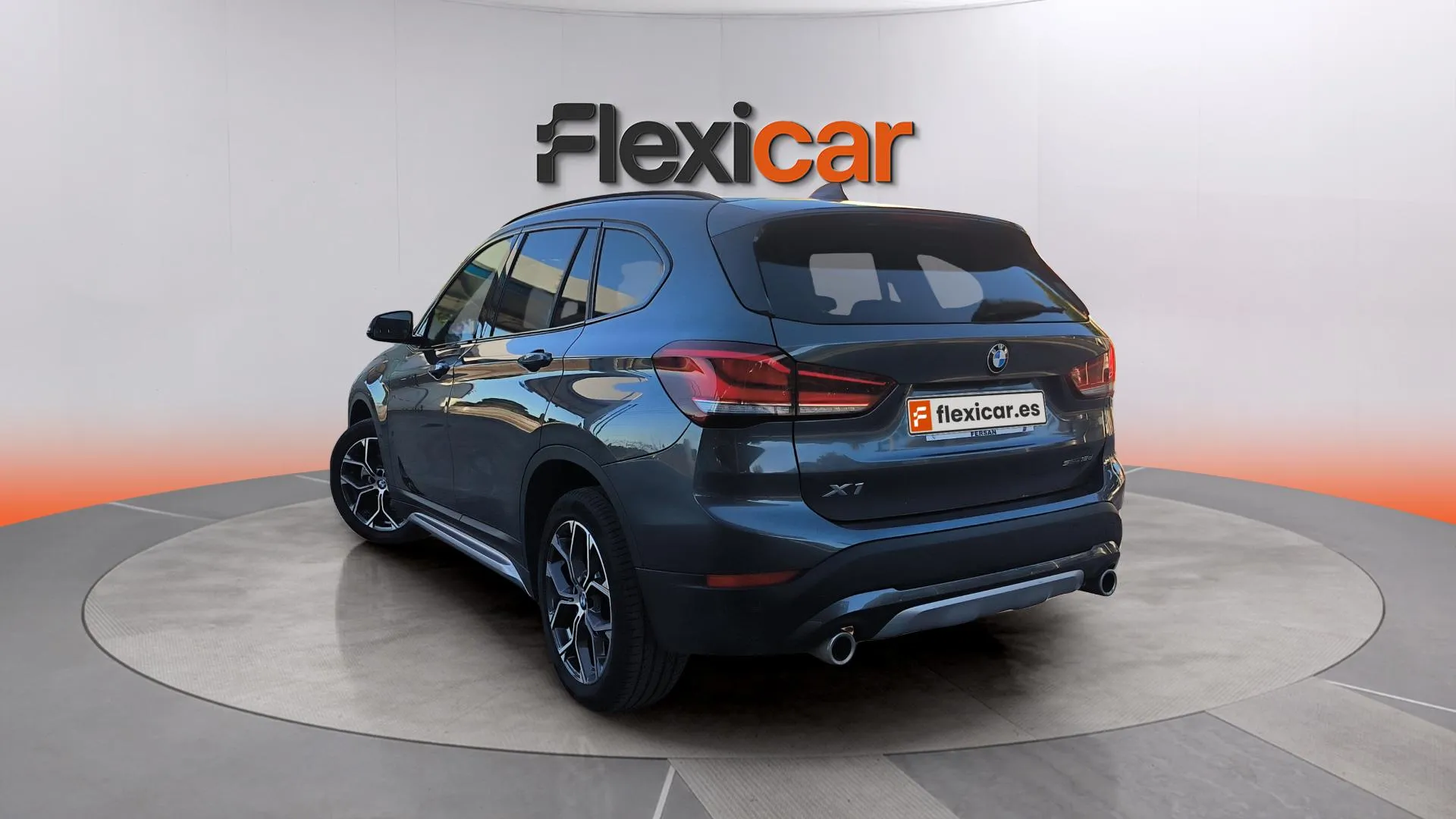 BMW X1 sDrive18d - foto 7