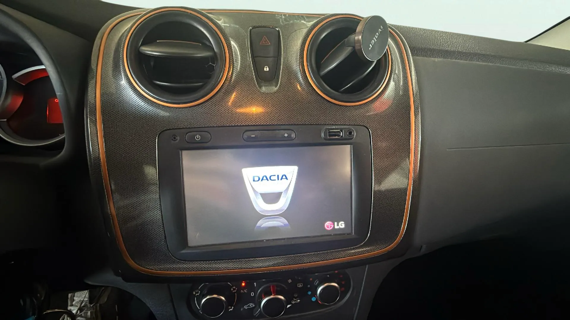 Dacia Sandero Laureate 1.0 - foto 9