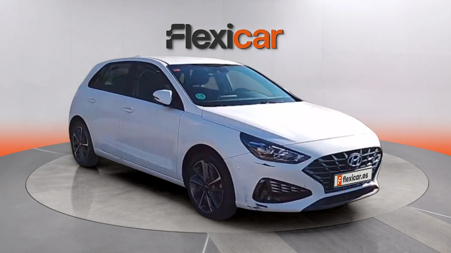 Hyundai i30 1.5 DPI Essence - foto 1