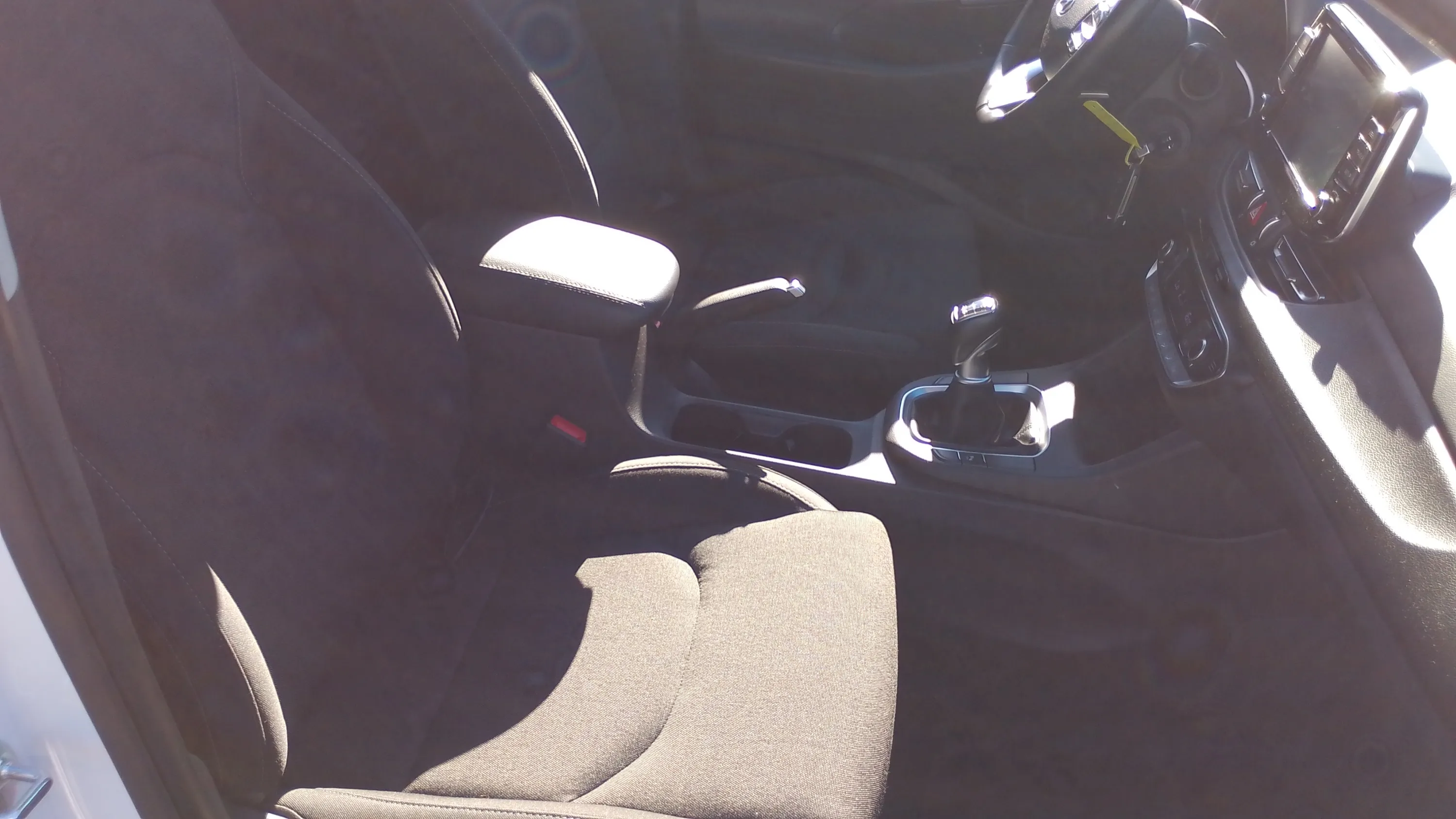 Hyundai i30 1.5 DPI Essence - foto 13