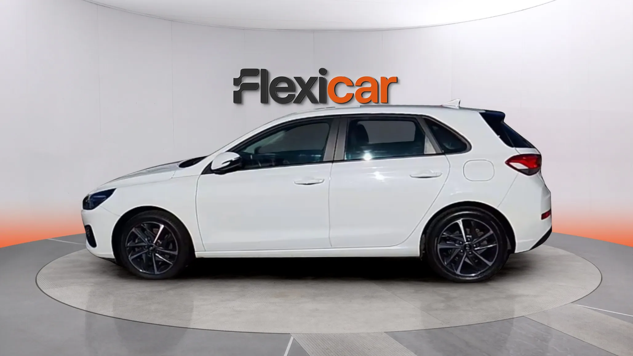Hyundai i30 1.5 DPI Essence - foto 6