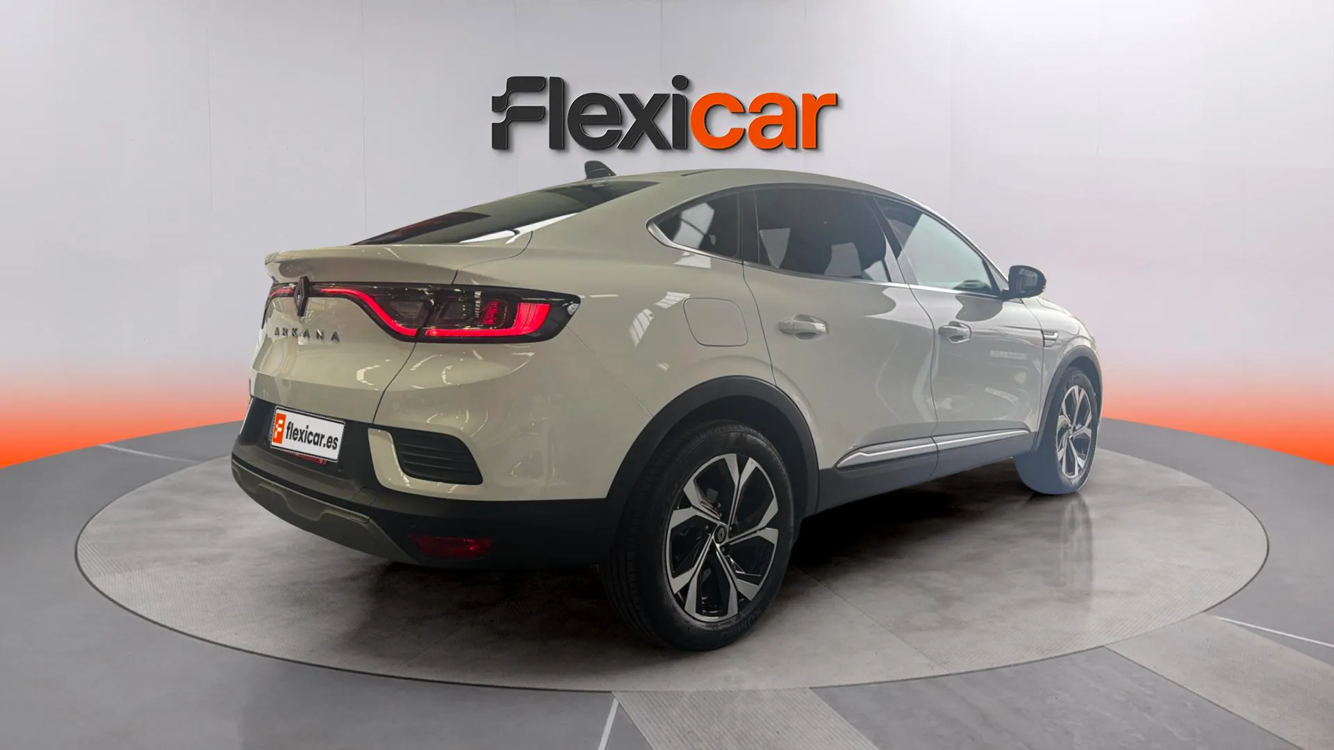 Renault Arkana Evolution TCe EDC mild hybr - foto 6