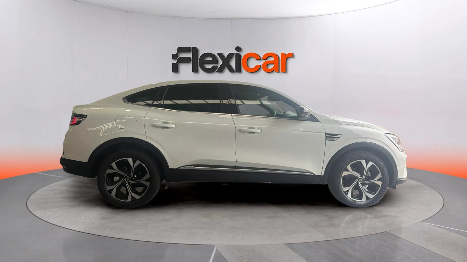 Renault Arkana Evolution TCe EDC mild hybr - foto 7