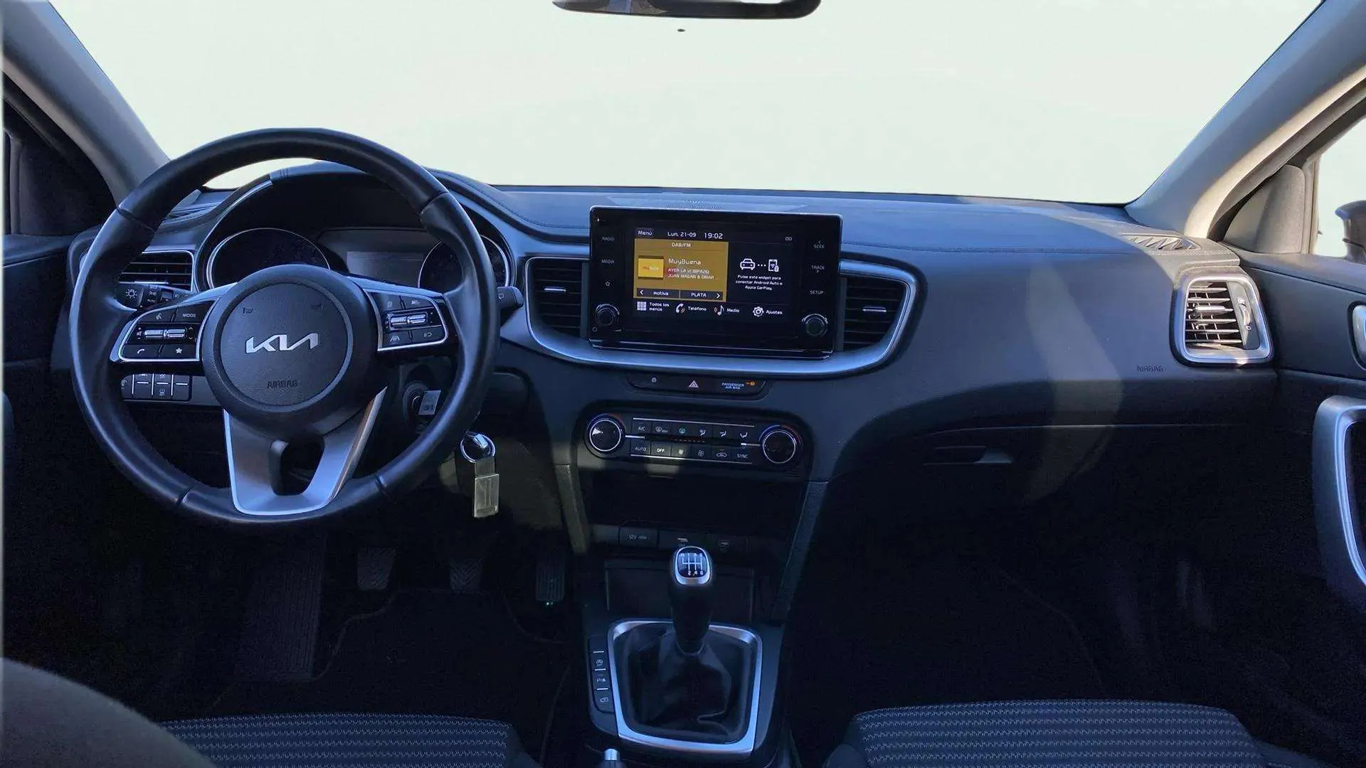 Kia XCeed 1.0 T-GDi Concept - foto 11