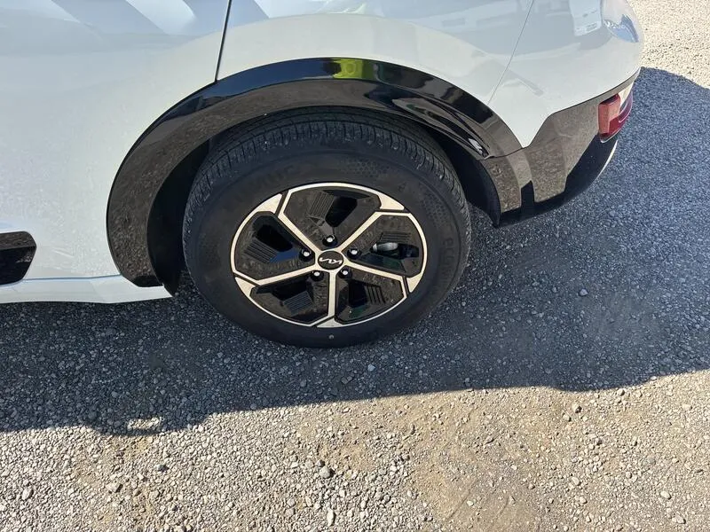 Kia Niro 1.6 GDi PHEV Drive - foto 37