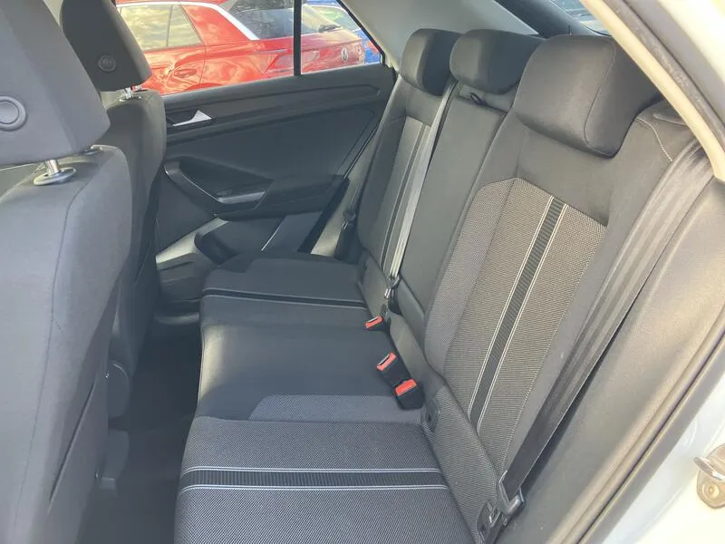 Volkswagen T-Roc Advance 1.0 TSI - foto 32