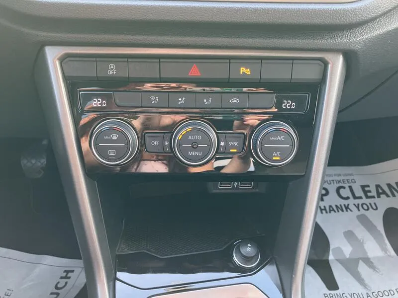 Volkswagen T-Roc Advance 1.0 TSI - foto 22