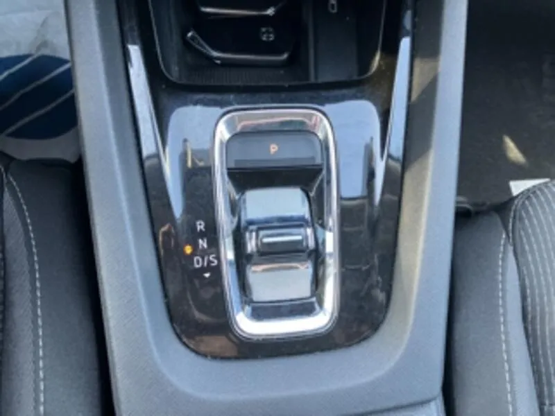 Škoda Octavia Combi 2.0 TDI DSG Ambition - foto 22