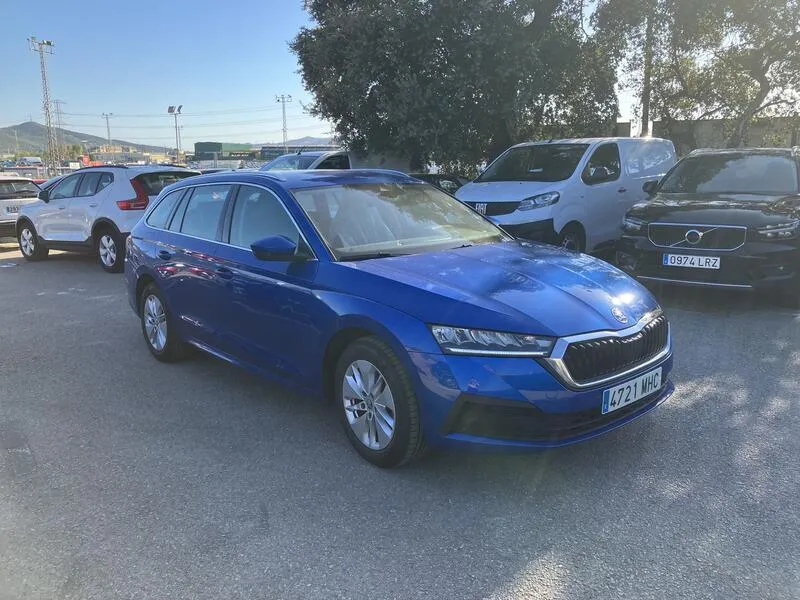 Škoda Octavia Combi 2.0 TDI DSG Ambition - foto 8