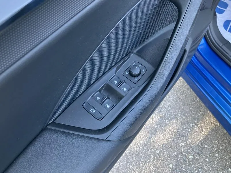 Škoda Octavia Combi 2.0 TDI DSG Ambition - foto 12