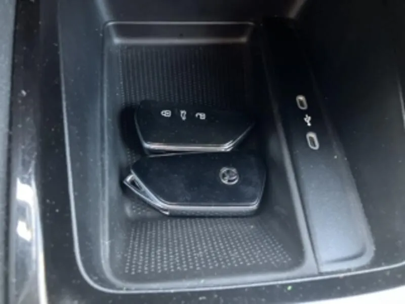 Škoda Octavia Combi 2.0 TDI DSG Ambition - foto 24