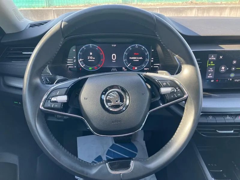 Škoda Octavia Combi 2.0 TDI DSG Ambition - foto 14