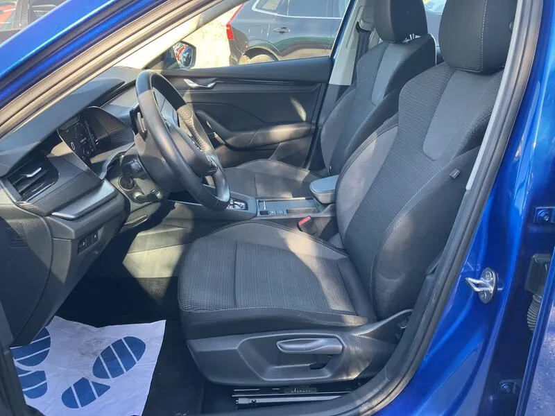 Škoda Octavia Combi 2.0 TDI DSG Ambition - foto 13