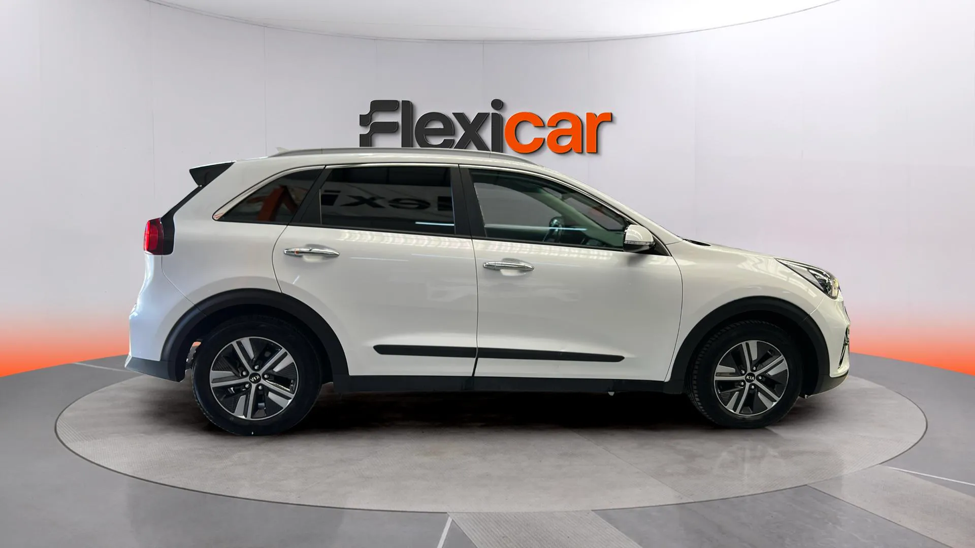 Kia Niro 1.6 GDi HEV Drive - foto 8