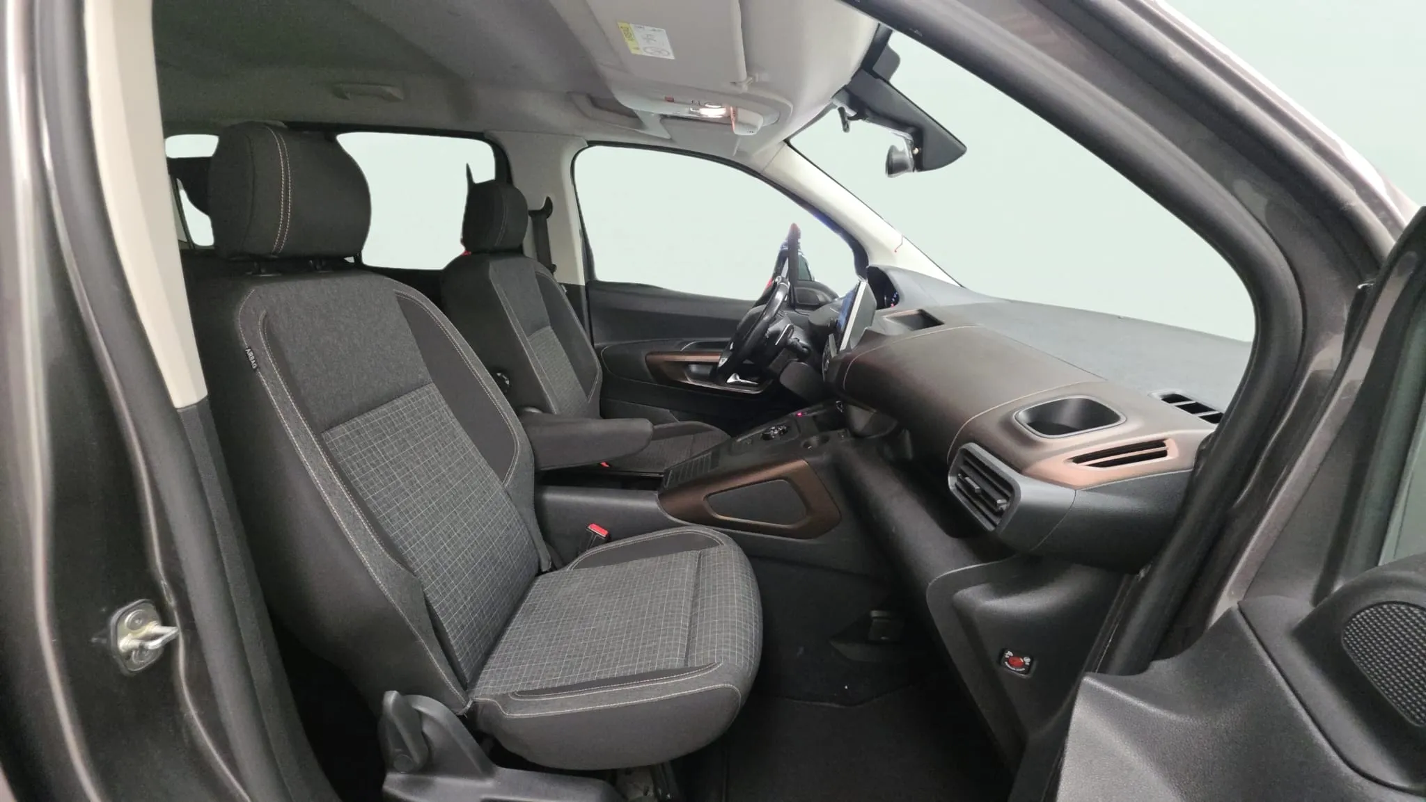 Peugeot Rifter GT Line Standard BlueHDi EAT8 - foto 22
