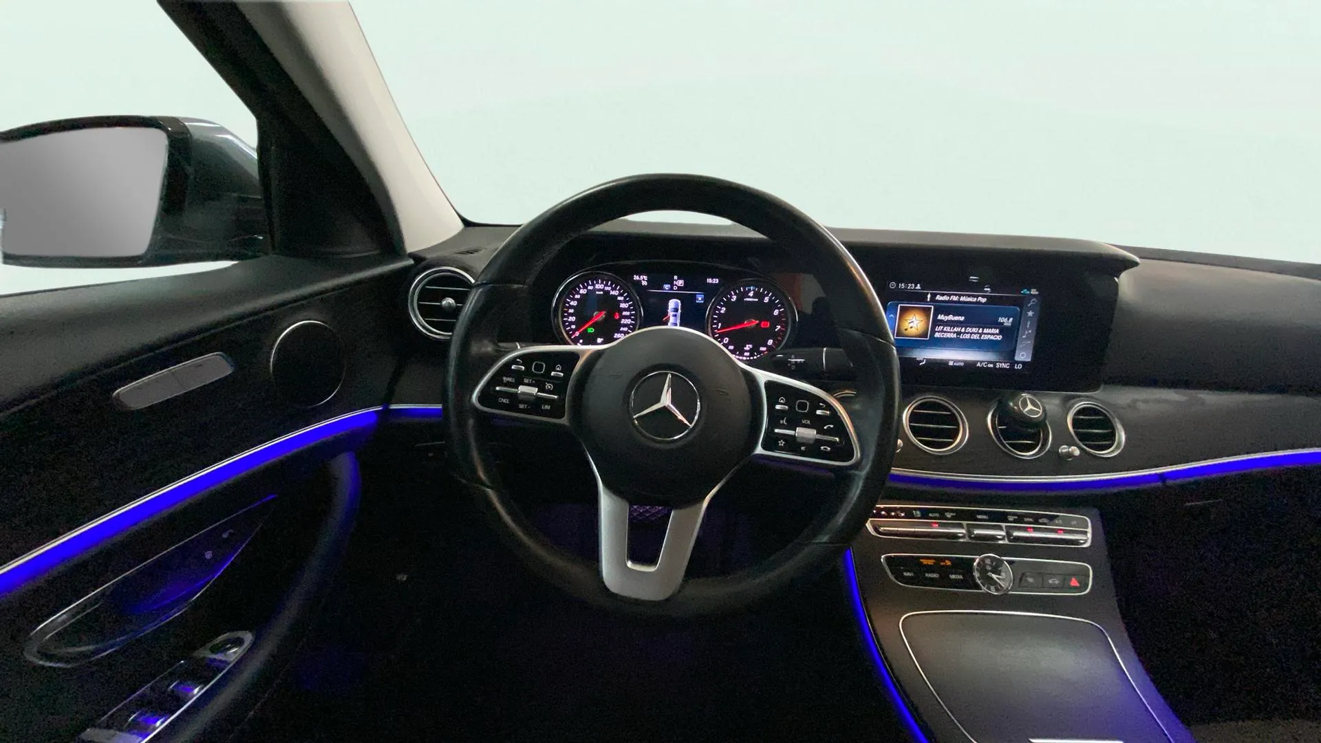 Mercedes-Benz Clase E E 200 - foto 7