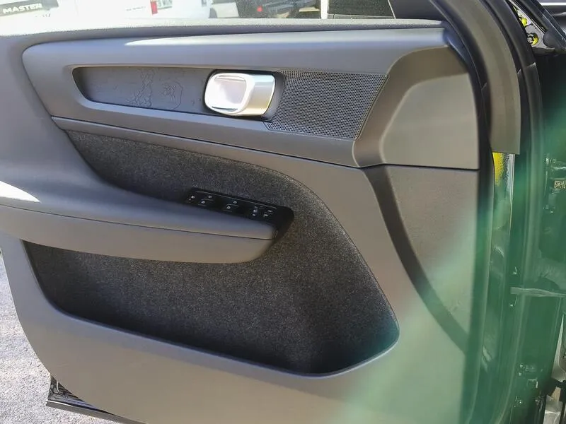 Volvo XC40 1.5 T2 Momentum Core - foto 28