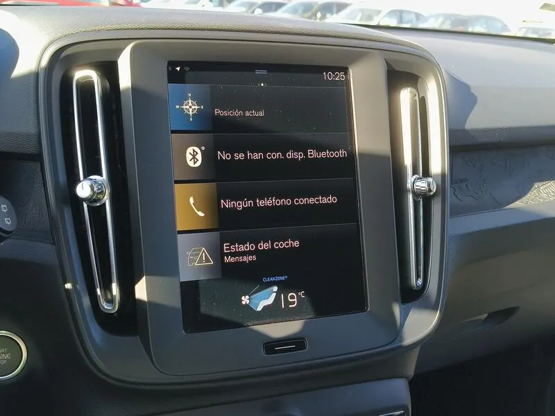 Volvo XC40 1.5 T2 Momentum Core - foto 11