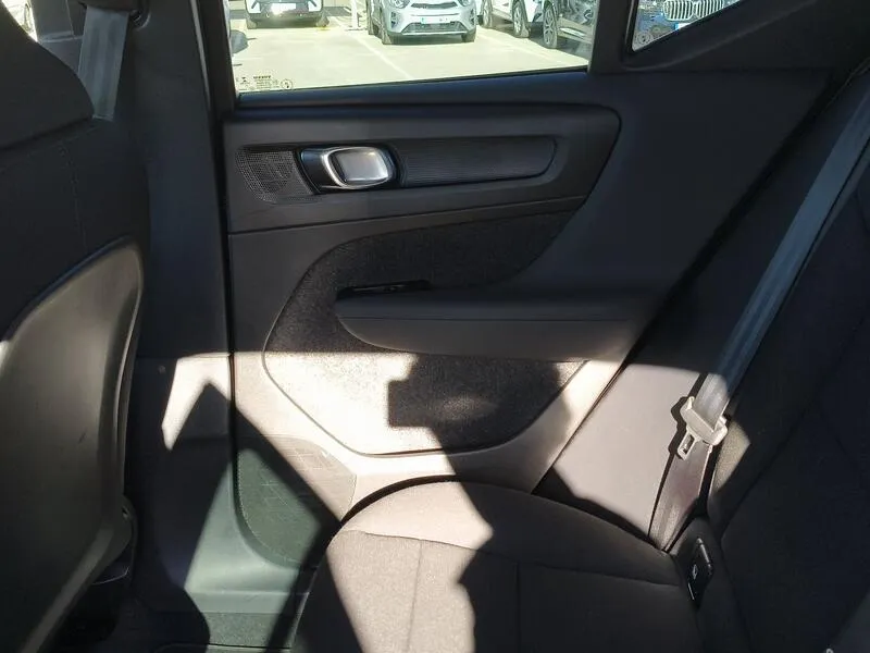 Volvo XC40 1.5 T2 Momentum Core - foto 30