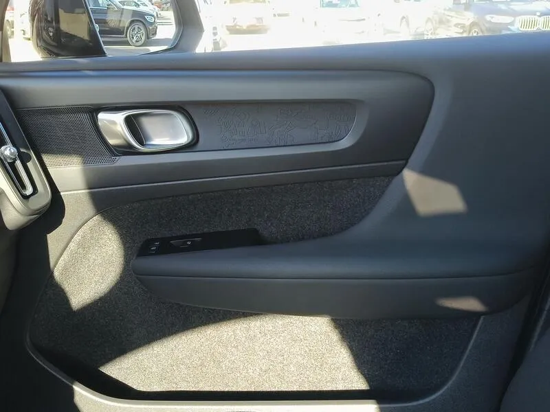 Volvo XC40 1.5 T2 Momentum Core - foto 19