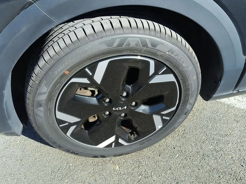 Kia Niro e-Concept 64kWh - foto 41