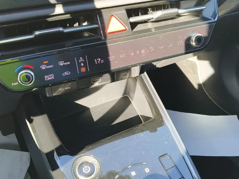 Kia Niro e-Concept 64kWh - foto 12
