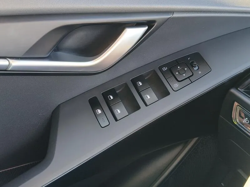Kia Niro e-Concept 64kWh - foto 28