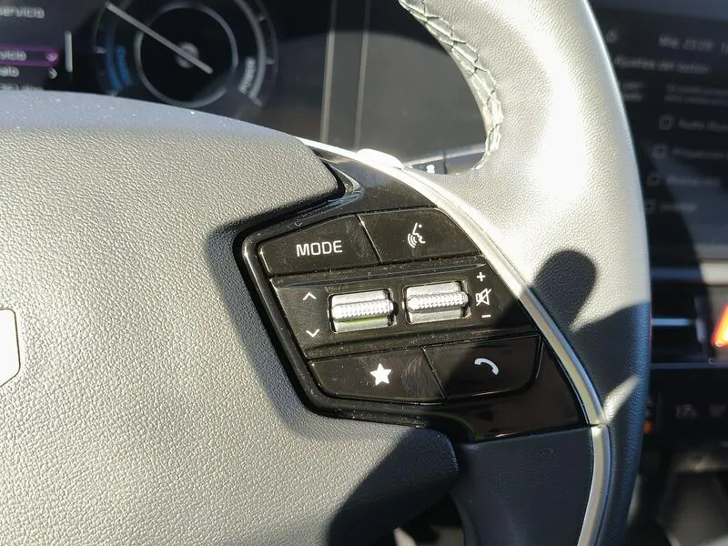 Kia Niro e-Concept 64kWh - foto 23