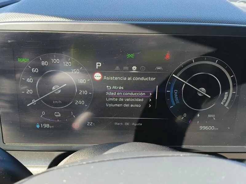 Kia Niro e-Concept 64kWh - foto 17