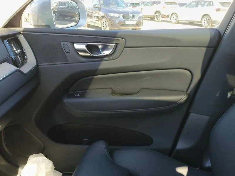 Volvo XC60 2.0 T6 AWD Recharge Inscription - foto 21