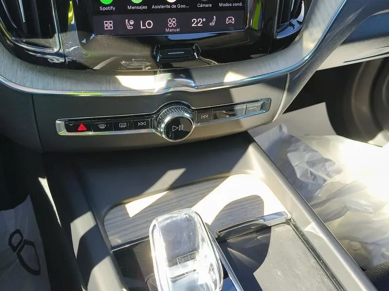 Volvo XC60 2.0 T6 AWD Recharge Inscription - foto 12