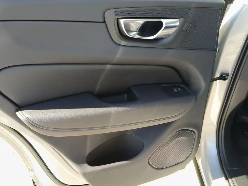 Volvo XC60 2.0 T6 AWD Recharge Inscription - foto 37