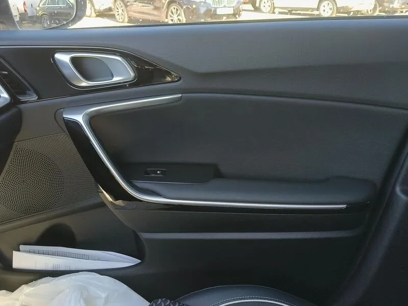 Kia XCeed 1.6 GDi PHEV E-Tech - foto 21