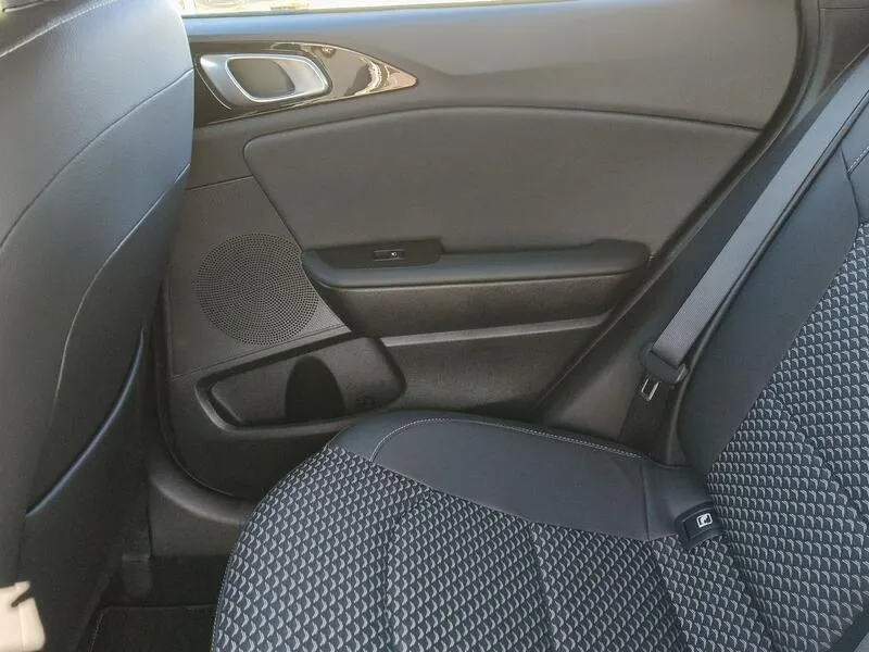 Kia XCeed 1.6 GDi PHEV E-Tech - foto 32