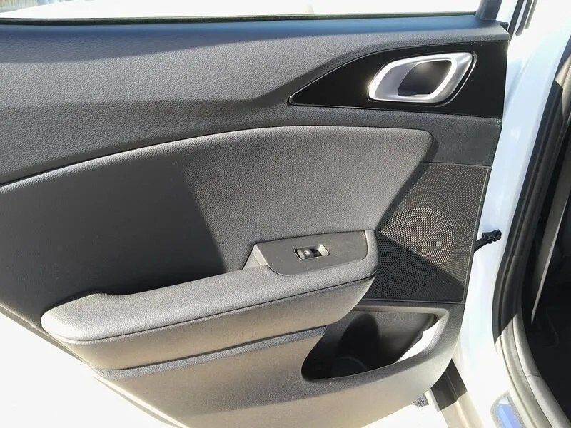 Kia XCeed 1.6 GDi PHEV E-Tech - foto 35